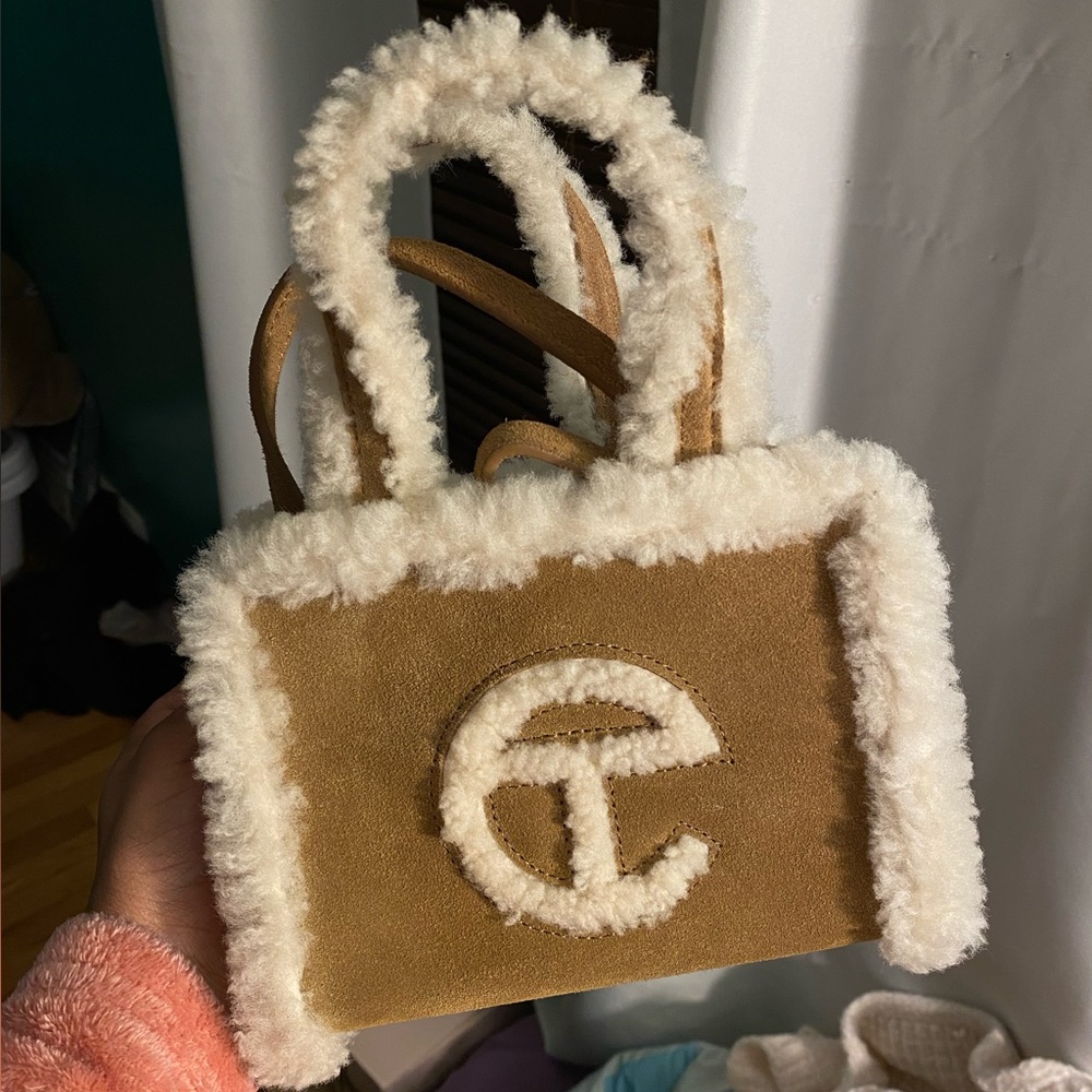 Ugg x Telfar crossbody bag 🤎